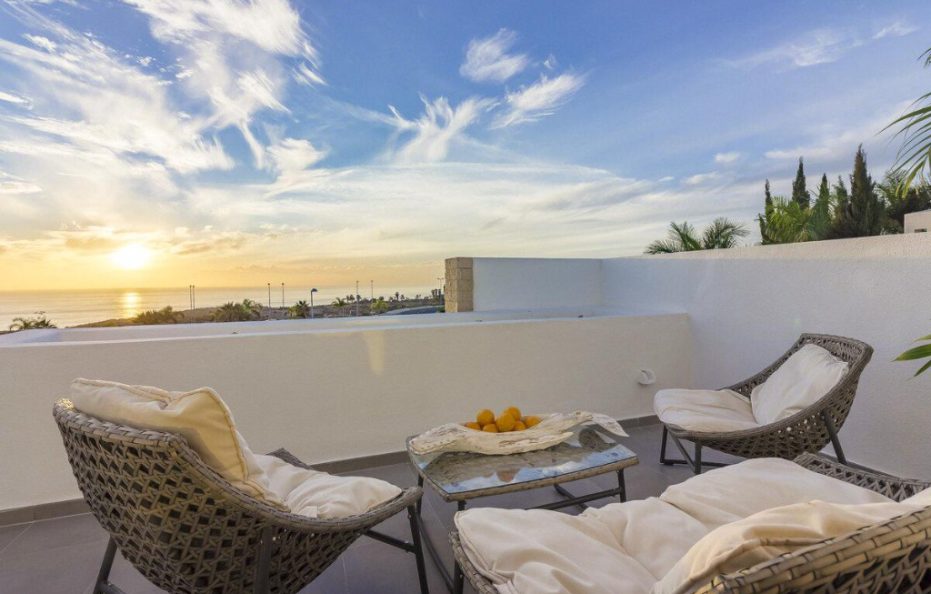 Villa Brisa, Adeje – Modern Seaview Retreat in Tenerife
