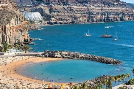 Villa Artemio in Los Cristianos, Tenerife – 4 bedrooms Seafront