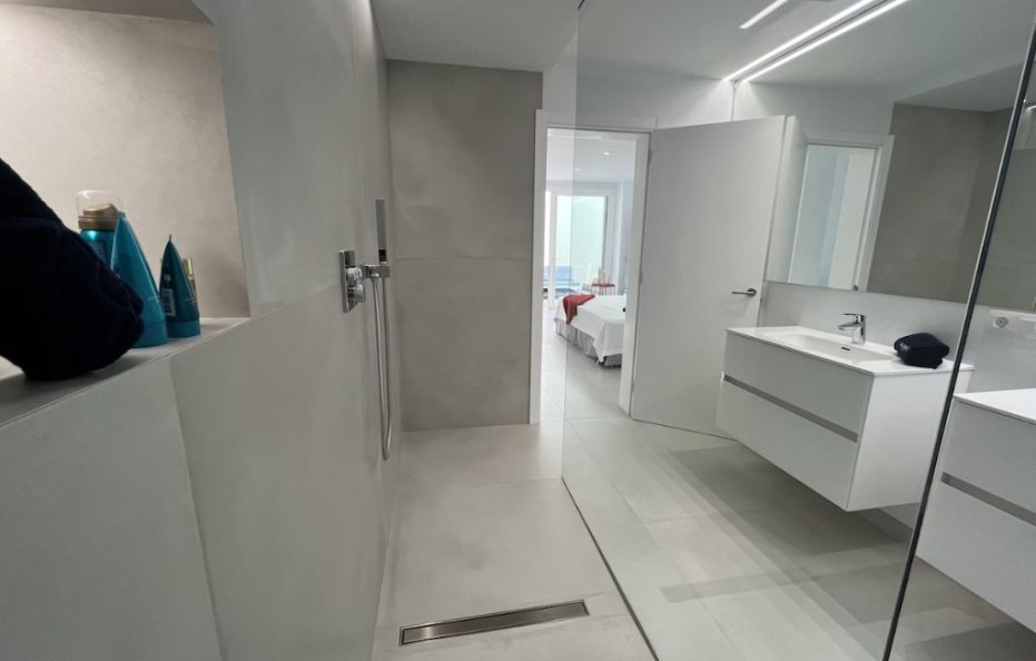 Villa Artemio in Los Cristianos, Tenerife – 4 bedrooms Seafront