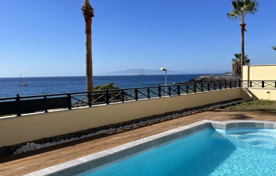 Villa Artemio in Los Cristianos, Tenerife – 4 bedrooms Seafront