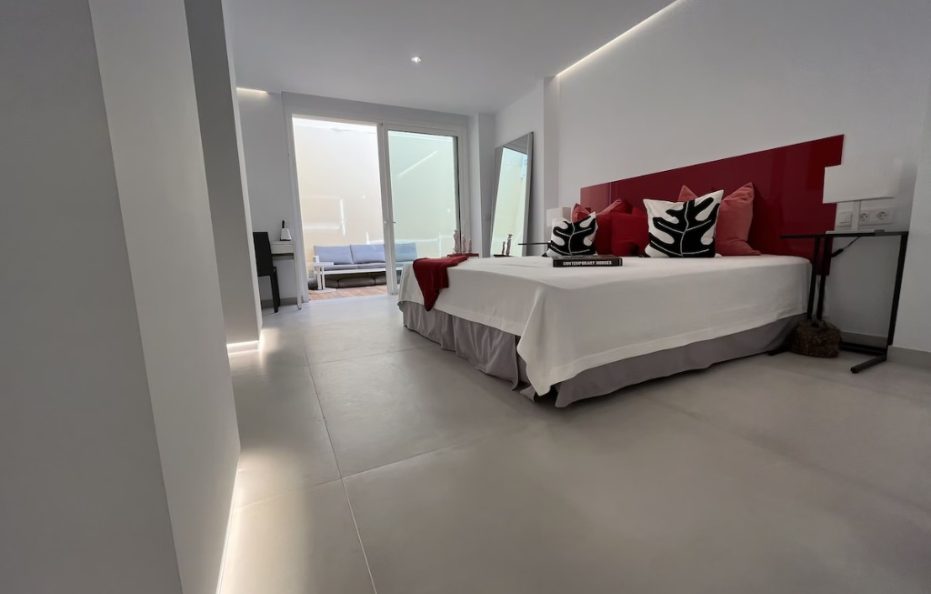 Villa Artemio in Los Cristianos, Tenerife – 4 bedrooms Seafront