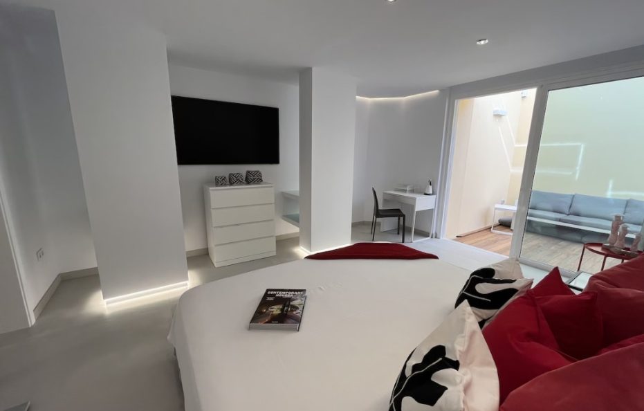 Villa Artemio in Los Cristianos, Tenerife – 4 bedrooms Seafront