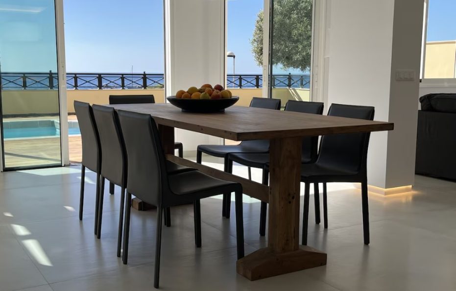 Villa Artemio in Los Cristianos, Tenerife – 4 bedrooms Seafront