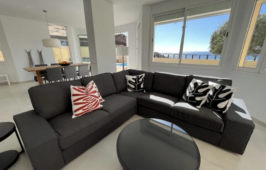 Villa Artemio in Los Cristianos, Tenerife – 4 bedrooms Seafront