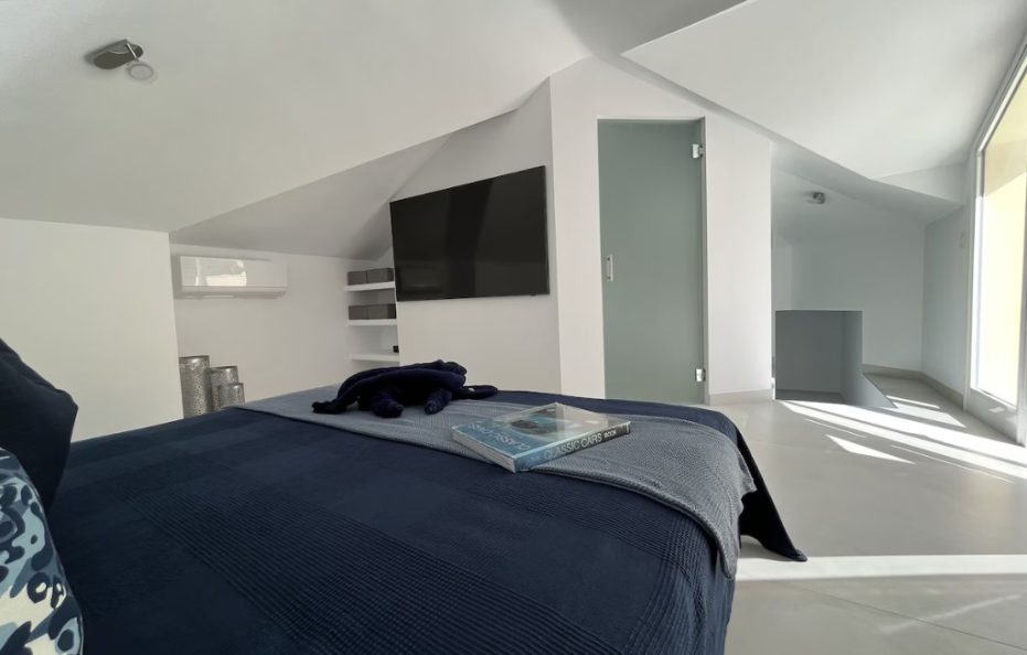 Villa Artemio in Los Cristianos, Tenerife – 4 bedrooms Seafront