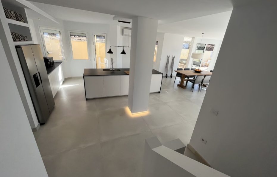 Villa Artemio in Los Cristianos, Tenerife – 4 bedrooms Seafront