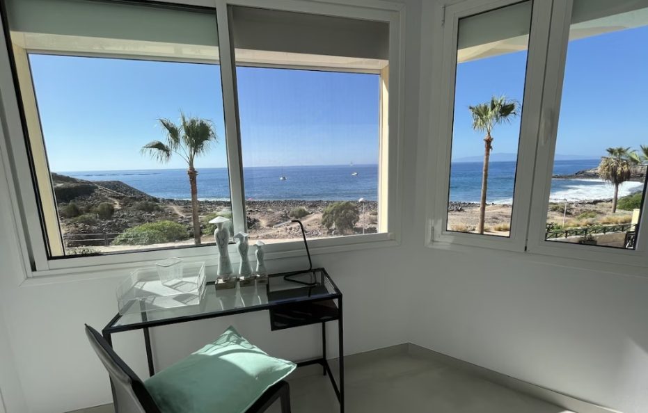 Villa Artemio in Los Cristianos, Tenerife – 4 bedrooms Seafront