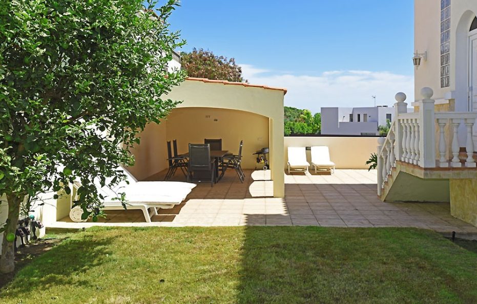 Villa Angela in Gran Canaria – Modern Oasis with Ocean Views