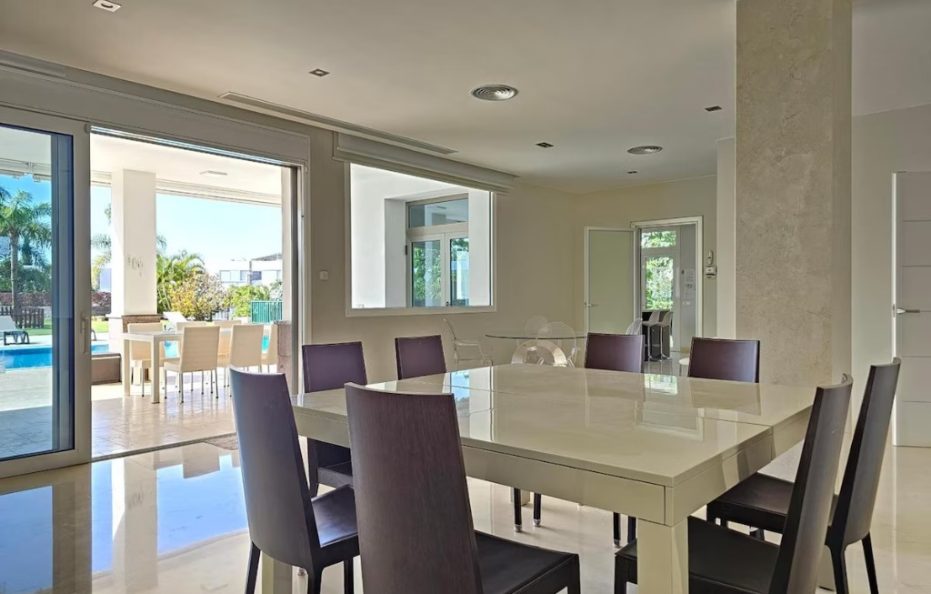 Villa Aura Prive, Costa Adeje – Heated Pool and Luxury Interiors