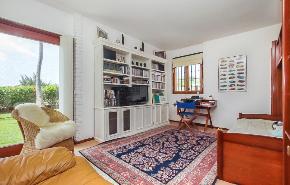 Villa Monteara – Elegant 4-Bedroom Retreat with Pool in Maspalomas