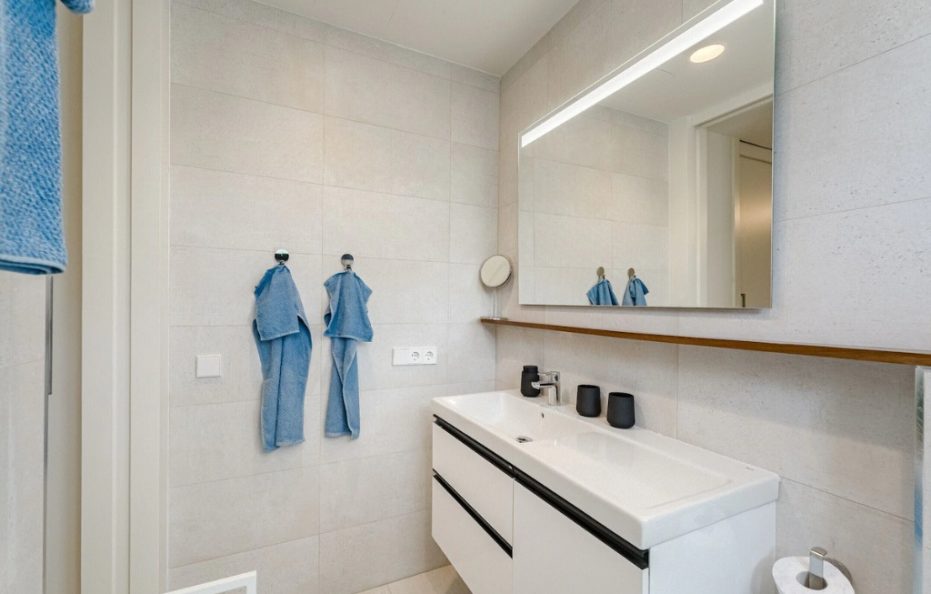 Villa Solaris, Playa de las Americas – Heated Pool and Sea View