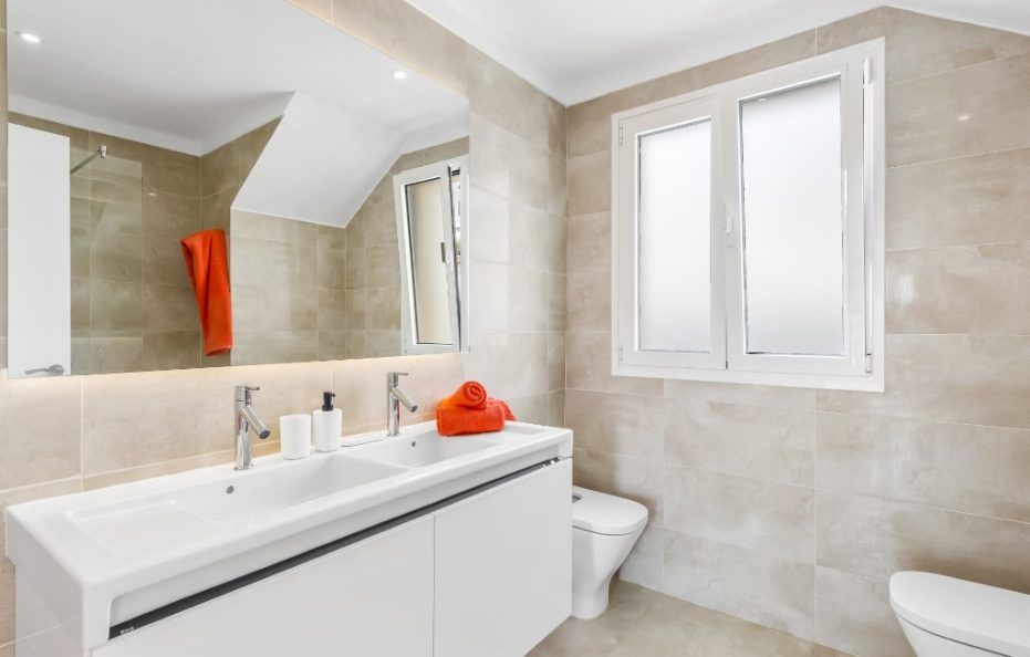 Villa Sol Alegria in Costa Adeje with Heated Pool and Roof Terrace