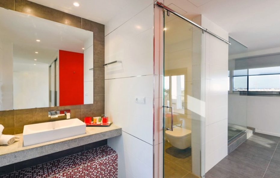 Villa Oasisina, Ibiza – Modern Oasis with Pool and Views