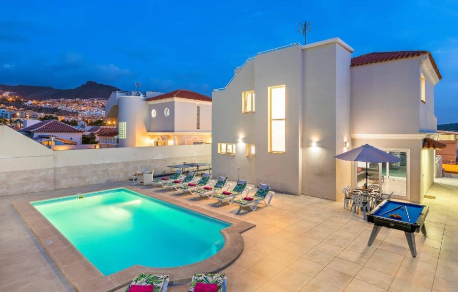 Villa Sol Alegria in Costa Adeje with Heated Pool and Roof Terrace