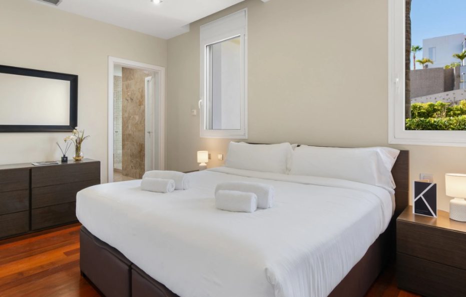 Villa Aura Prive, Costa Adeje – Heated Pool and Luxury Interiors