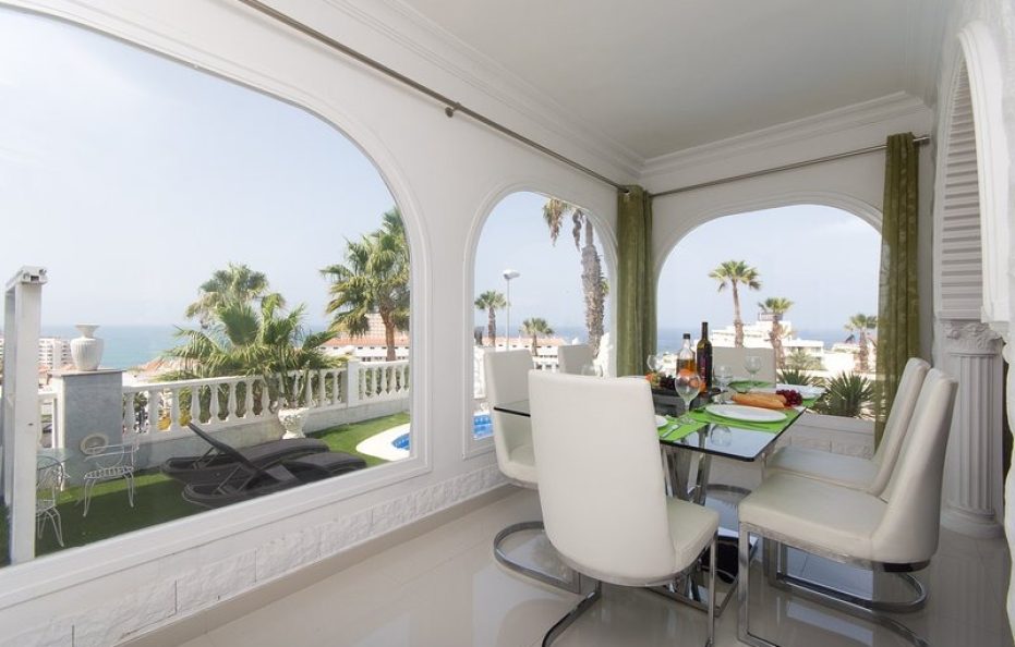 Villa Pardo, Costa Adeje – Heated Pool & Panoramic Sea Views