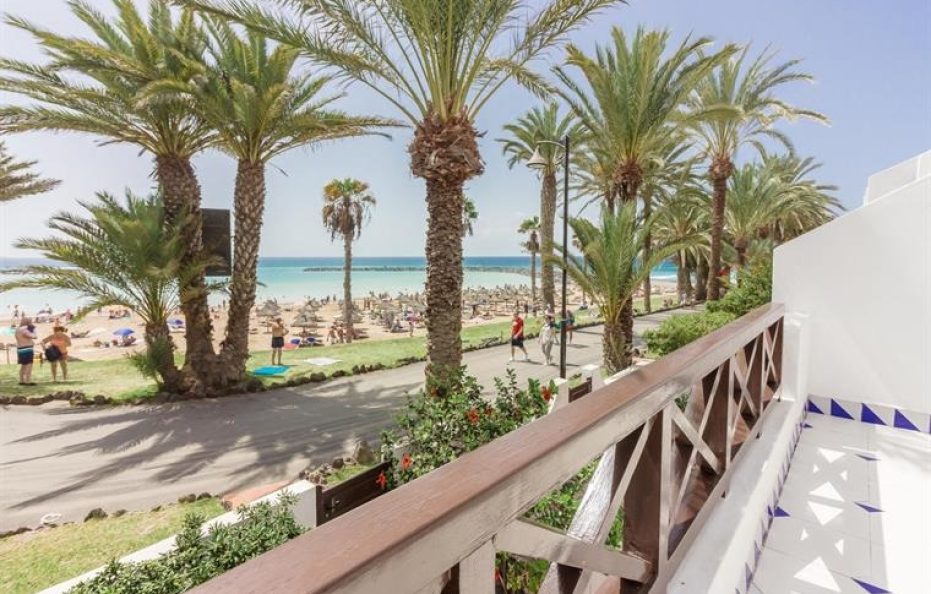 Villa Baldomero in Playa de las Americas – Beachfront Holiday Villa