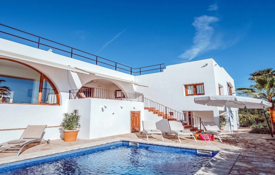 Villa Trinidadia – Luxurious 4 Bedroom with Pool in Can Besso, Ibiza