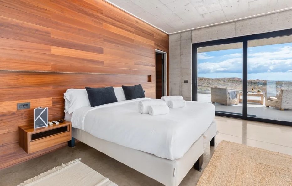 Villa Mar Sereno, Adeje – Heated Infinity Pool and Panoramic Sea Views