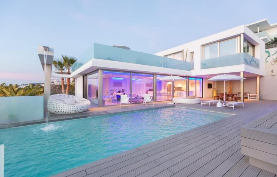 Villa Corazon in Talamanca, Ibiza – Modern Retreat with Pool and Gym