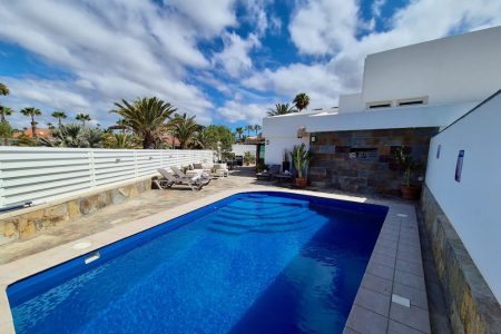 Villa Marisma in Maspalomas – Private Pool and Sunny Terrace Retreat