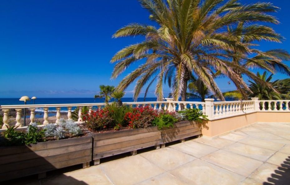 Villa Melania – Luxury Frontline Villa with Ocean Views in Palm Mar