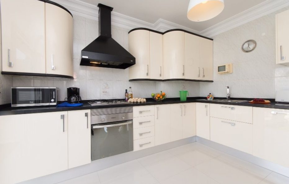 Villa Pardo, Costa Adeje – Heated Pool & Panoramic Sea Views