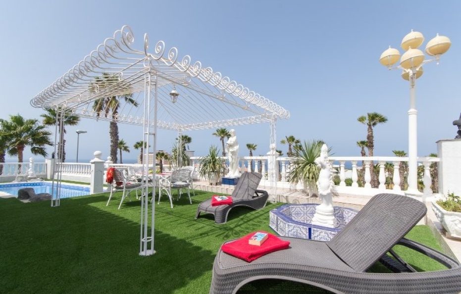 Villa Pardo, Costa Adeje – Heated Pool & Panoramic Sea Views