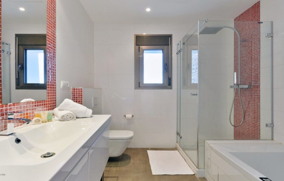 Villa Oasisina, Ibiza – Modern Oasis with Pool and Views