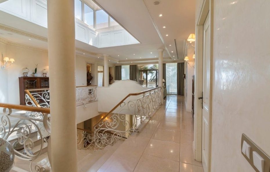 Villa Arcoiriso in Playa de las Americas – Luxury Retreat with Pool