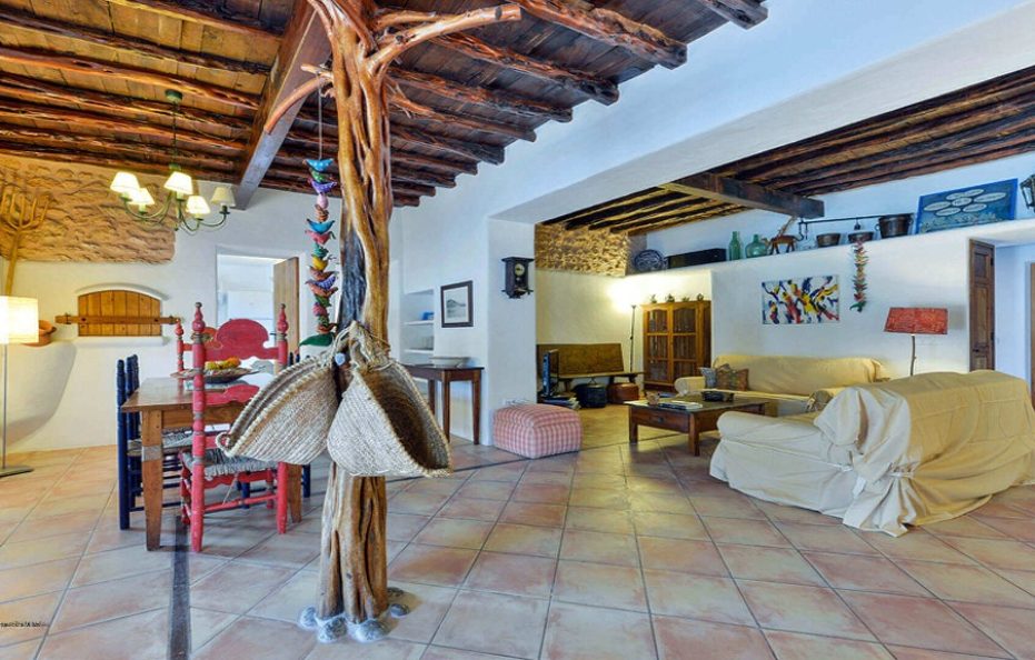 Villa Azulon – Luxury Retreat 400m from Playa den Bossa, Ibiza