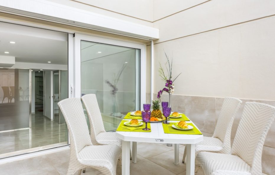 Villa Sol Alegria in Costa Adeje with Heated Pool and Roof Terrace