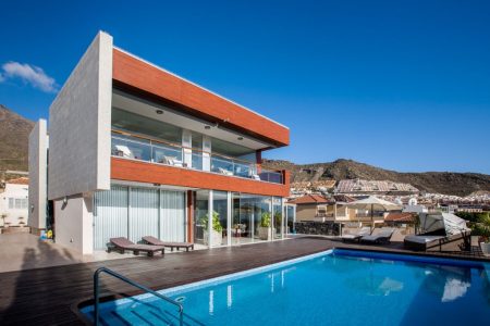 Villa Carmenita – Modern Luxury with Sea Views in Costa Adeje