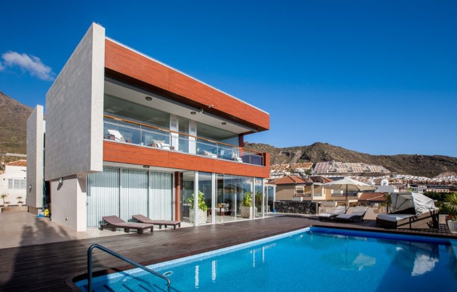 Villa Carmenita – Modern Luxury with Sea Views in Costa Adeje