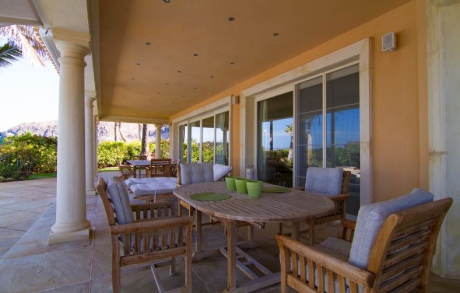 Villa Melania – Luxury Frontline Villa with Ocean Views in Palm Mar