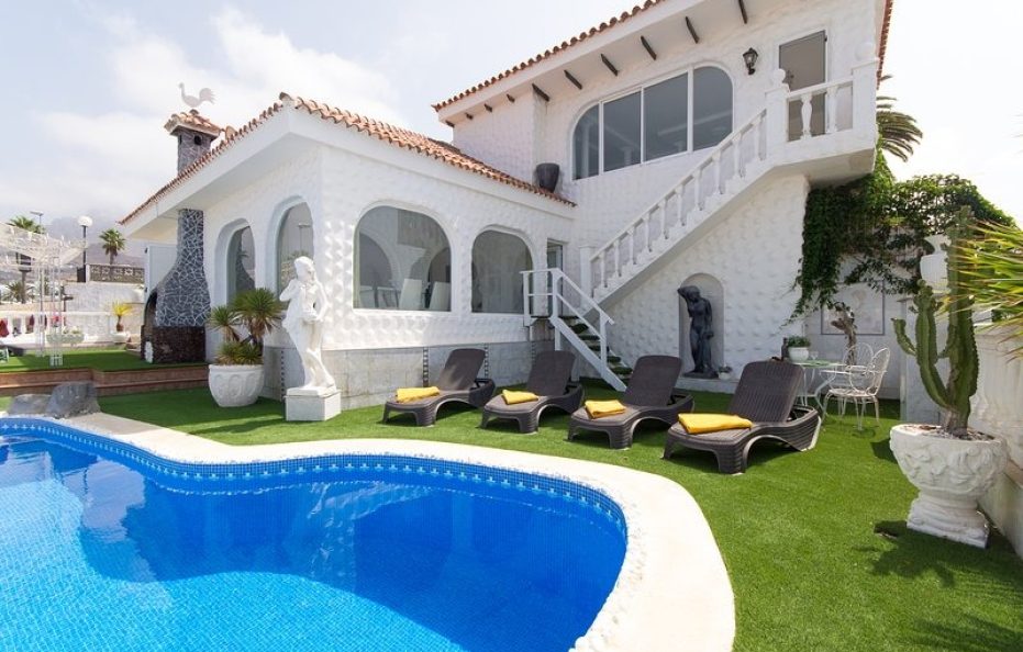 Villa Pardo, Costa Adeje – Heated Pool & Panoramic Sea Views