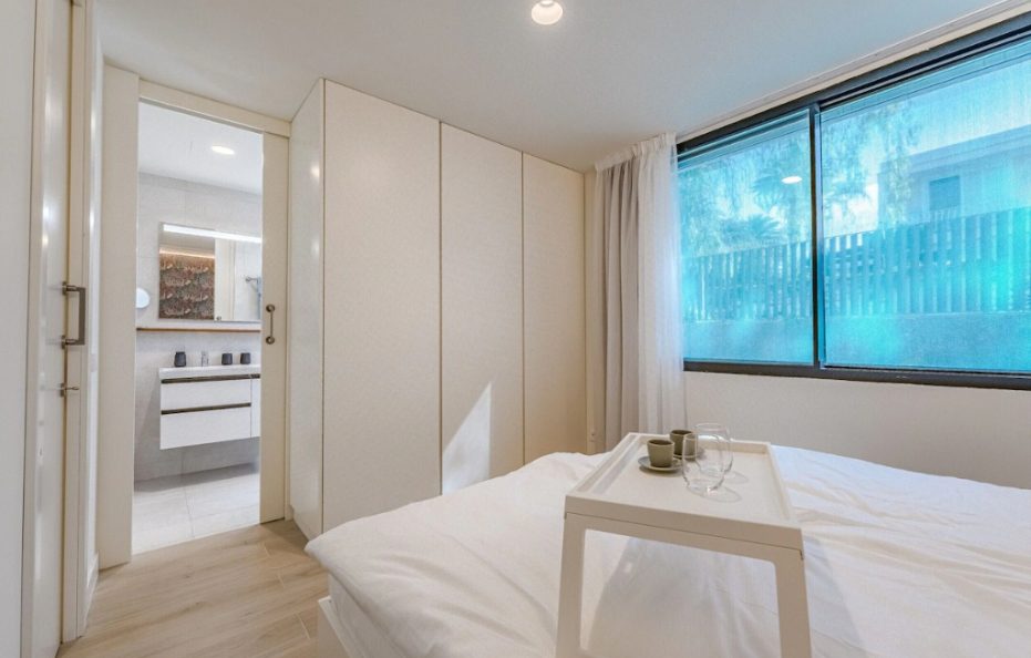 Villa Solaris, Playa de las Americas – Heated Pool and Sea View