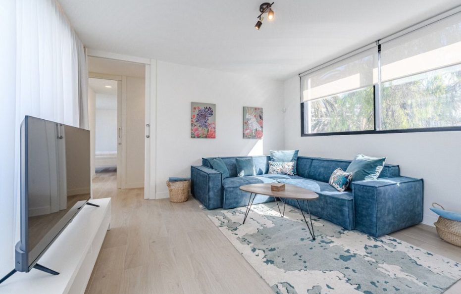 Villa Solaris, Playa de las Americas – Heated Pool and Sea View