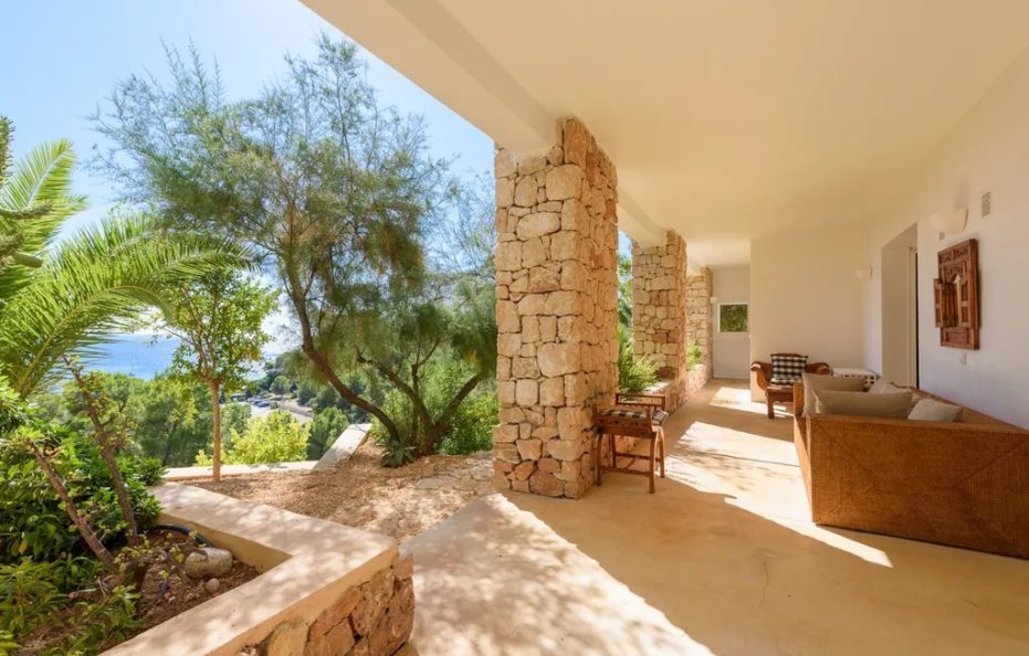 Villa Marlin, Cala Jondal Ibiza – Saltwater Infinity Pool Sea Views