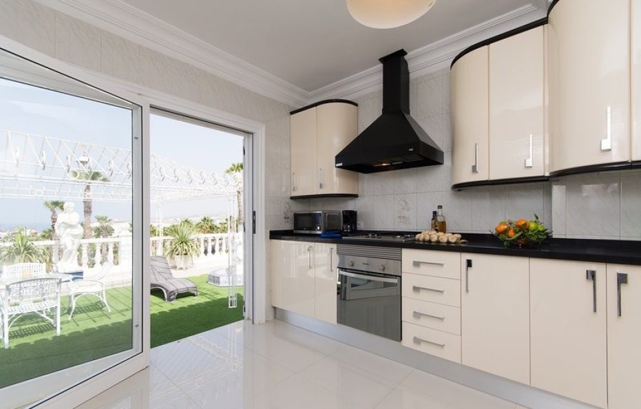 Villa Pardo, Costa Adeje – Heated Pool & Panoramic Sea Views