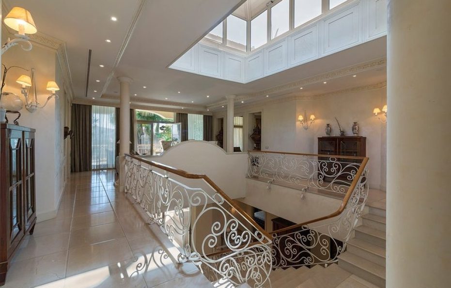 Villa Arcoiriso in Playa de las Americas – Luxury Retreat with Pool