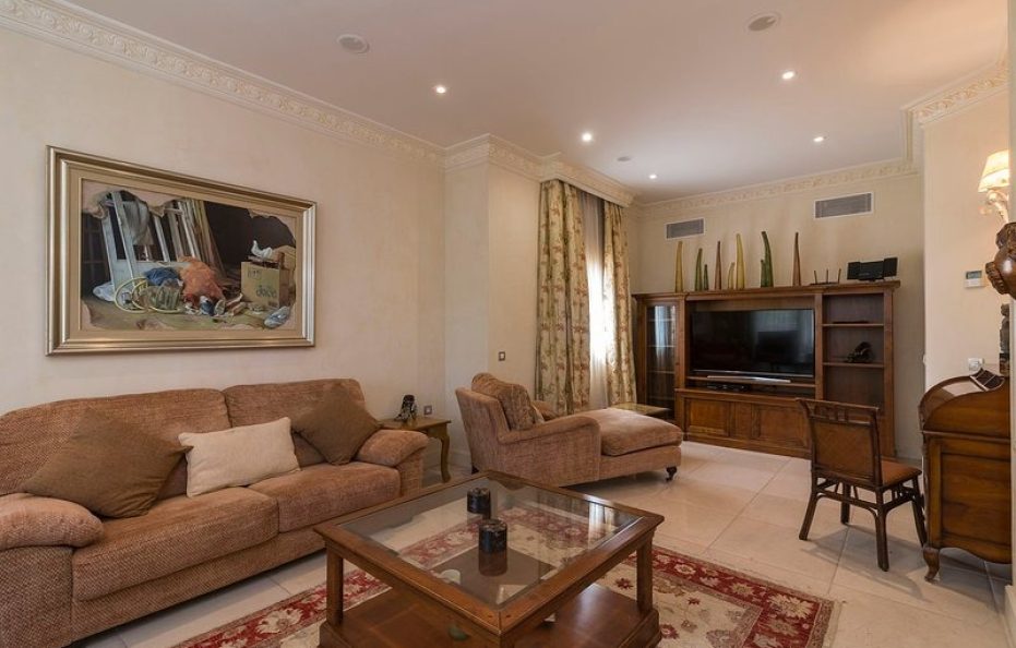 Villa Arcoiriso in Playa de las Americas – Luxury Retreat with Pool