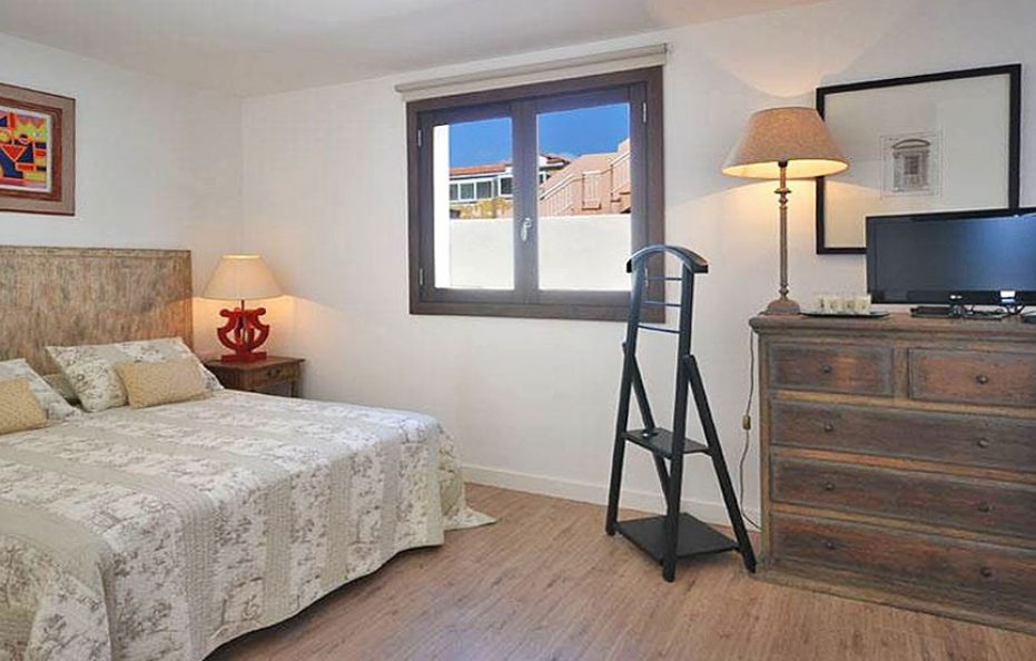 Villa Fernandes 1 – Beachside Luxury with Private Pool in Tenerife