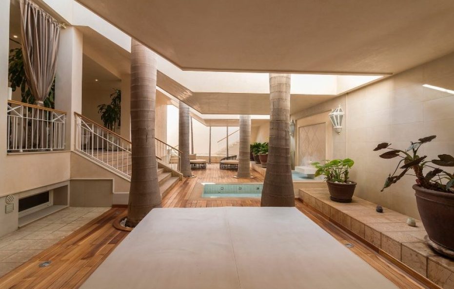 Villa Arcoiriso in Playa de las Americas – Luxury Retreat with Pool