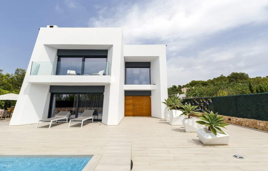 Villa Azul Naciente – 4-Bedroom Retreat near Jesus and Talamanca Beach