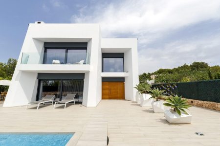 Villa Azul Naciente – 4-Bedroom Retreat near Jesus and Talamanca Beach