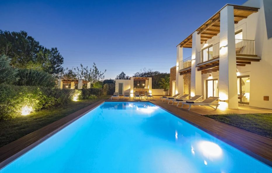 Villa Oasisina, Ibiza – Modern Oasis with Pool and Views