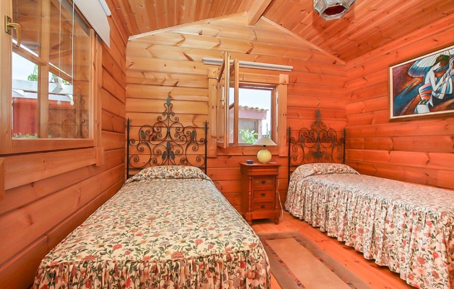 Villa Monteara – Elegant 4-Bedroom Retreat with Pool in Maspalomas