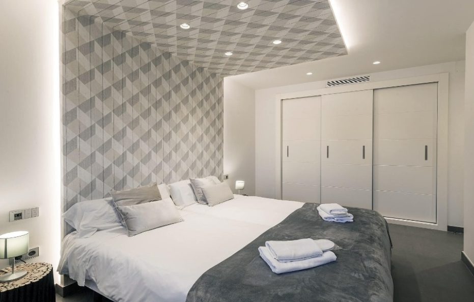 Villa Azul Naciente – 4-Bedroom Retreat near Jesus and Talamanca Beach