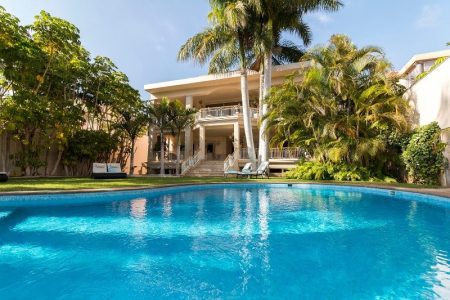 Villa Arcoiriso in Playa de las Americas – Luxury Retreat with Pool